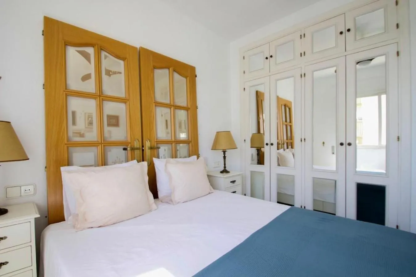 Centrally Located South Facing Apartment With Pool Torremolinos 0*,  Spanien